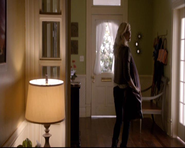 VampireDiariesWorld-dot-org_2x08Rose0181.jpg