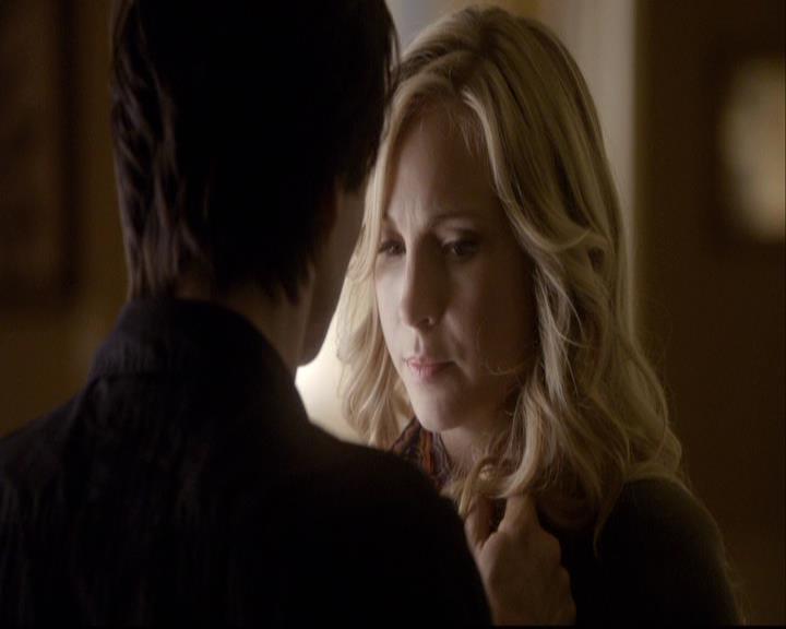 VampireDiariesWorld-dot-org_2x08Rose0192.jpg