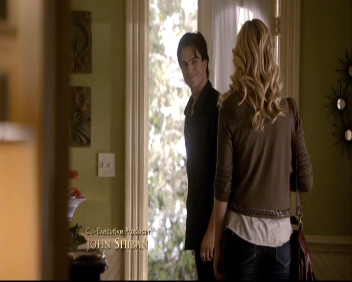VampireDiariesWorld-dot-org_2x08Rose0202.jpg