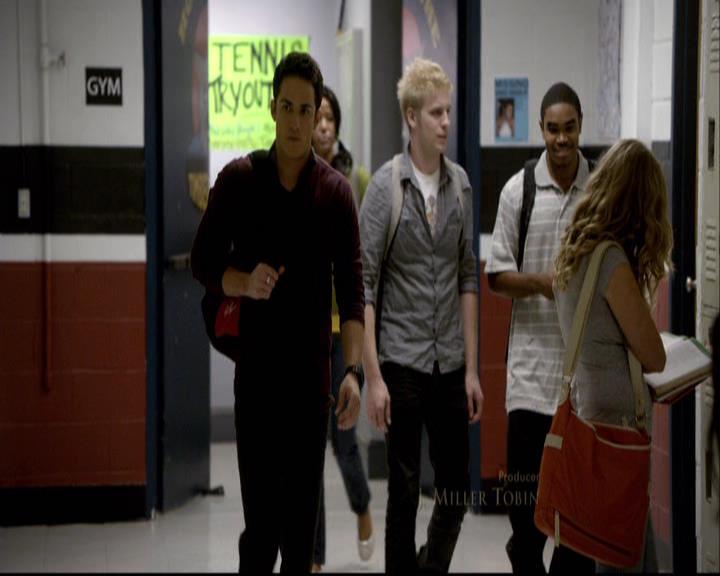 VampireDiariesWorld-dot-org_2x08Rose0210.jpg