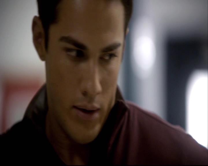 VampireDiariesWorld-dot-org_2x08Rose0229.jpg