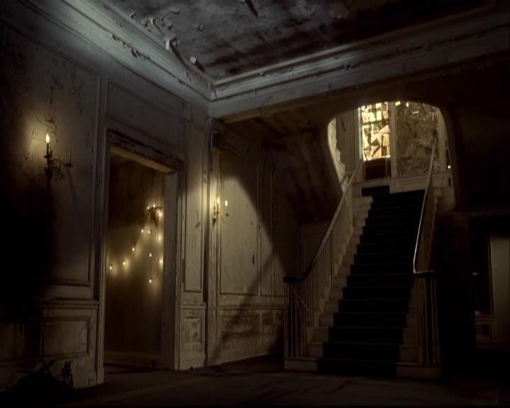 VampireDiariesWorld-dot-org_2x08Rose0286.jpg