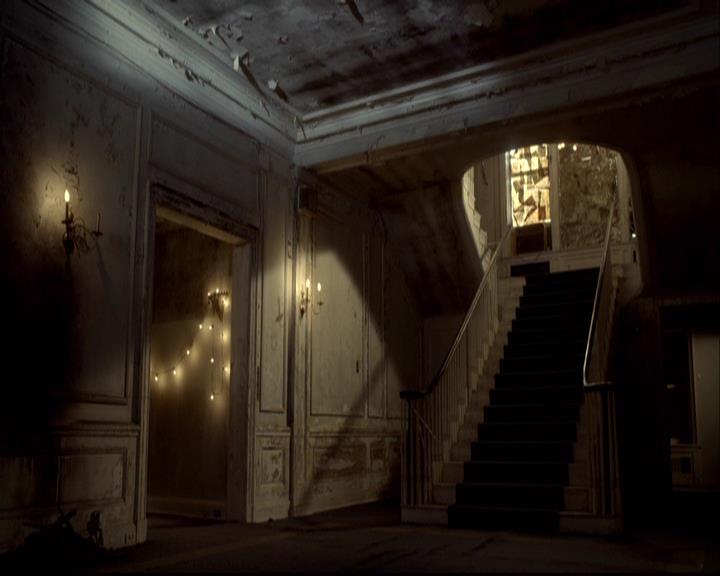 VampireDiariesWorld-dot-org_2x08Rose0287.jpg