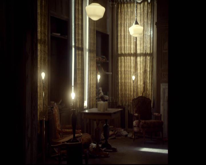 VampireDiariesWorld-dot-org_2x08Rose0289.jpg