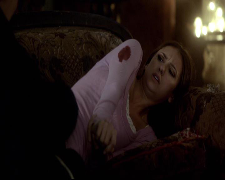 VampireDiariesWorld-dot-org_2x08Rose0320.jpg