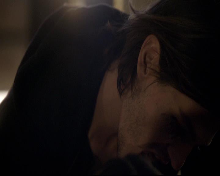 VampireDiariesWorld-dot-org_2x08Rose0323.jpg