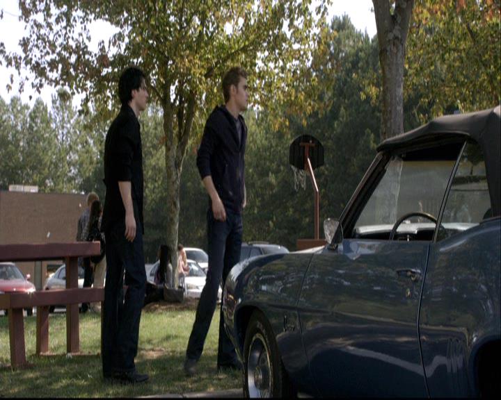 VampireDiariesWorld-dot-org_2x08Rose0369.jpg