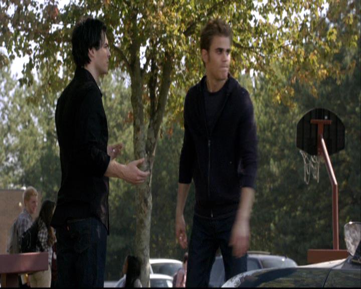 VampireDiariesWorld-dot-org_2x08Rose0382.jpg