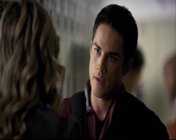 VampireDiariesWorld-dot-org_2x08Rose0419.jpg