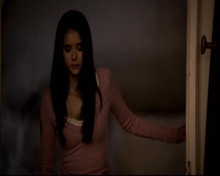 VampireDiariesWorld-dot-org_2x08Rose0459.jpg