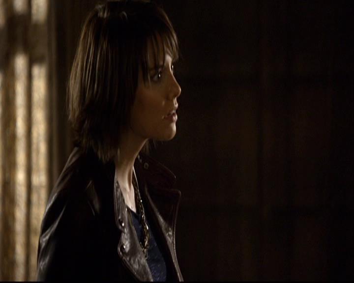 VampireDiariesWorld-dot-org_2x08Rose0465.jpg