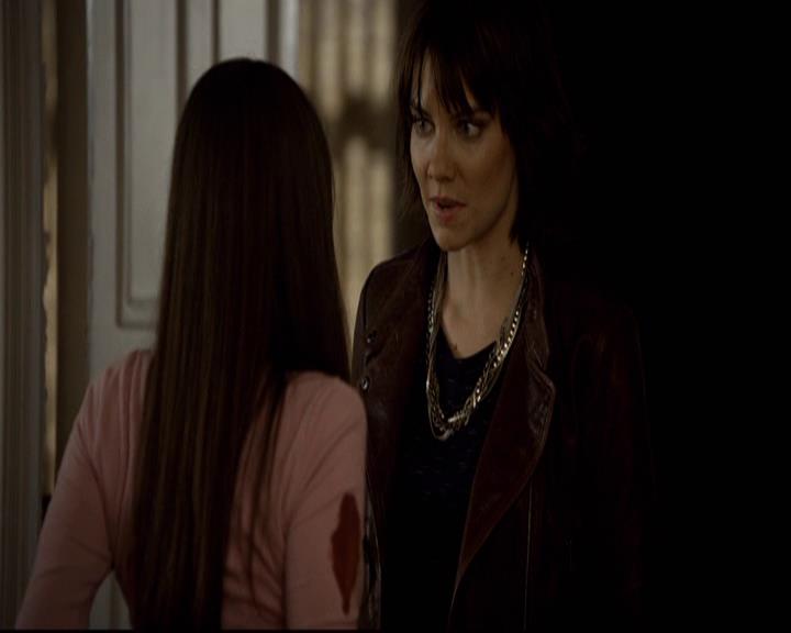 VampireDiariesWorld-dot-org_2x08Rose0476.jpg