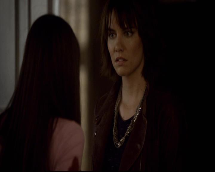 VampireDiariesWorld-dot-org_2x08Rose0482.jpg