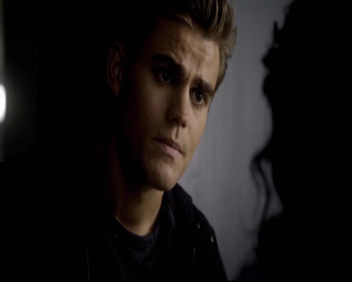 VampireDiariesWorld-dot-org_2x08Rose0506.jpg
