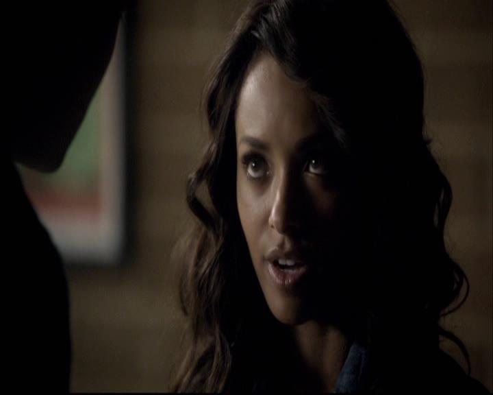 VampireDiariesWorld-dot-org_2x08Rose0510.jpg