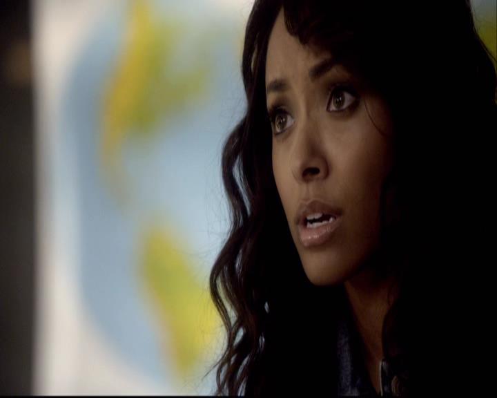 VampireDiariesWorld-dot-org_2x08Rose0524.jpg
