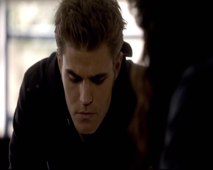 VampireDiariesWorld-dot-org_2x08Rose0553.jpg
