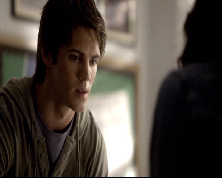 VampireDiariesWorld-dot-org_2x08Rose0556.jpg