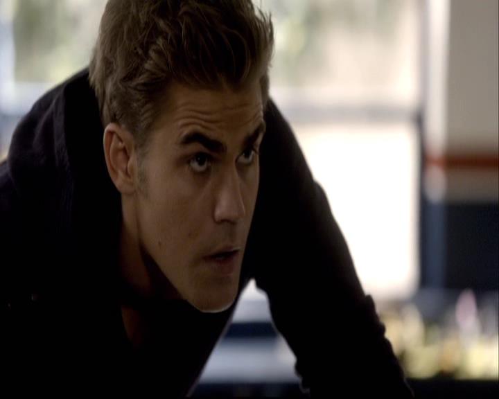 VampireDiariesWorld-dot-org_2x08Rose0566.jpg