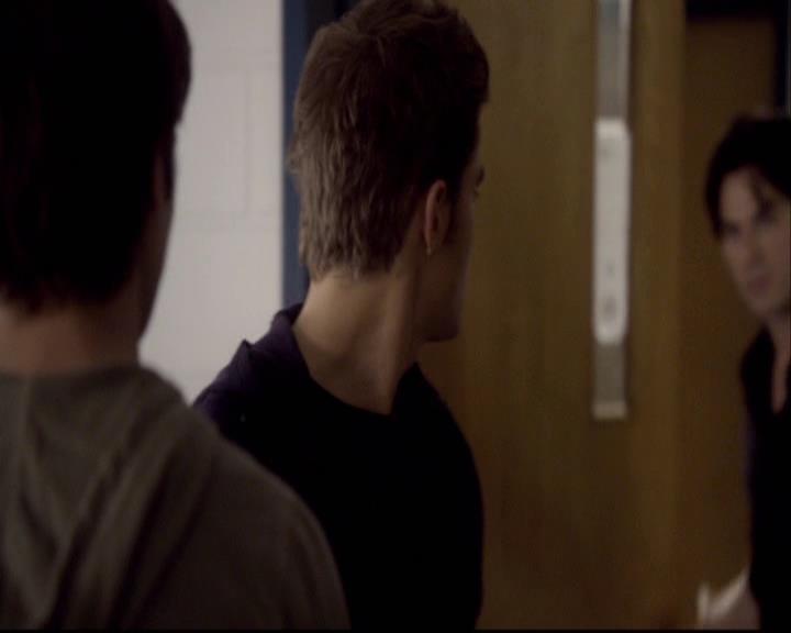 VampireDiariesWorld-dot-org_2x08Rose0583.jpg