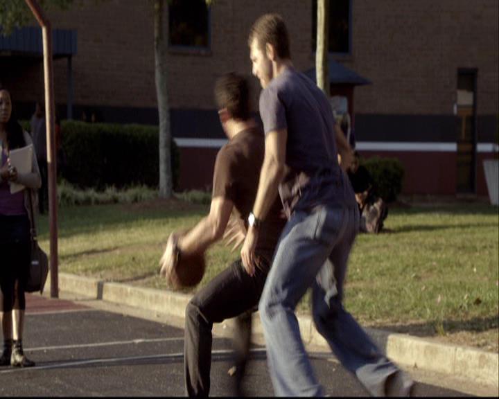 VampireDiariesWorld-dot-org_2x08Rose0602.jpg