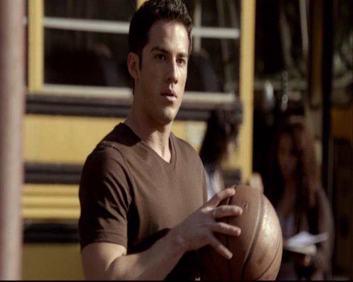 VampireDiariesWorld-dot-org_2x08Rose0612.jpg