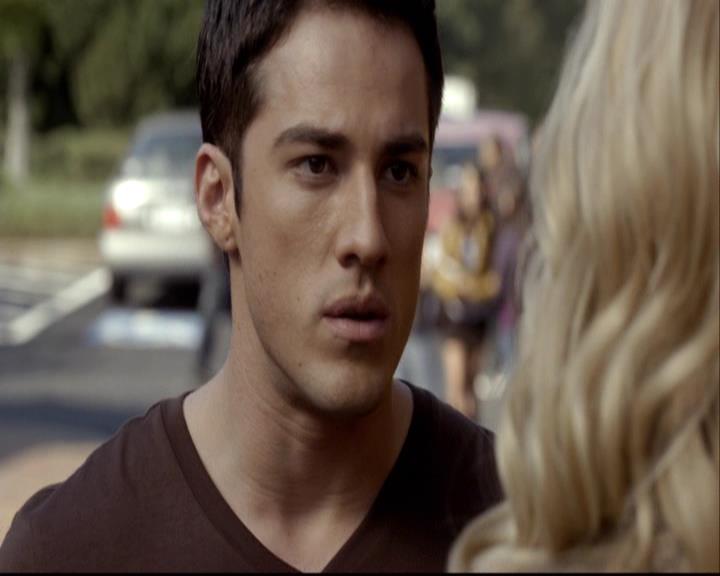 VampireDiariesWorld-dot-org_2x08Rose0622.jpg