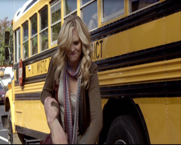 VampireDiariesWorld-dot-org_2x08Rose0638.jpg