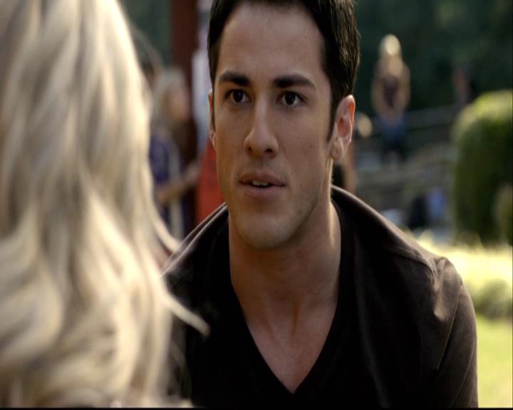 VampireDiariesWorld-dot-org_2x08Rose0652.jpg