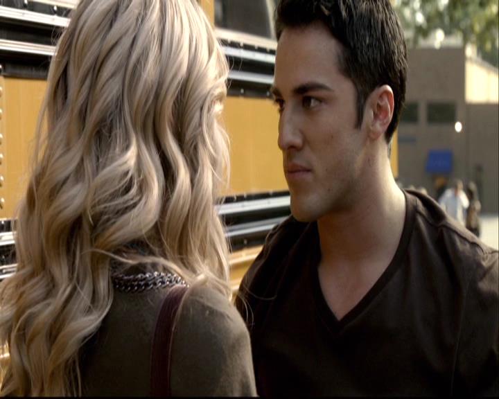 VampireDiariesWorld-dot-org_2x08Rose0662.jpg