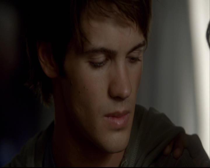 VampireDiariesWorld-dot-org_2x08Rose0776.jpg