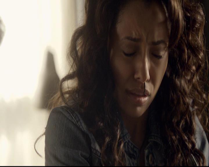 VampireDiariesWorld-dot-org_2x08Rose0838.jpg