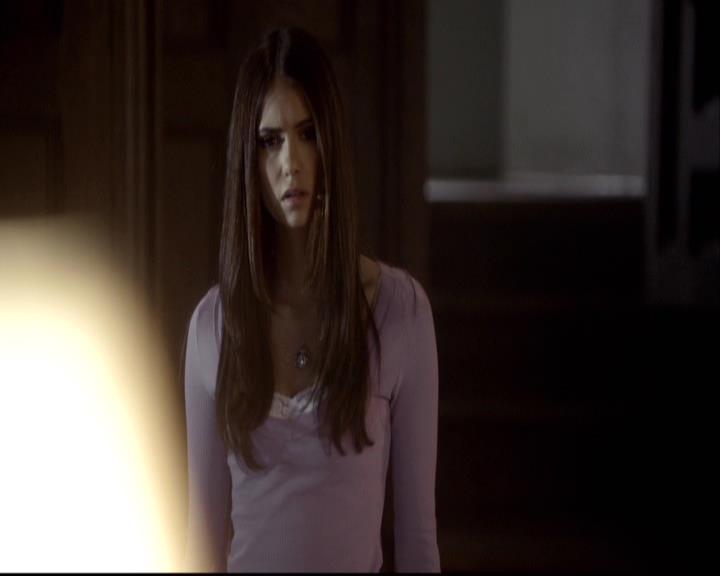 VampireDiariesWorld-dot-org_2x08Rose0889.jpg