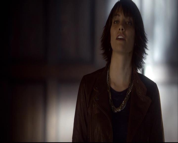 VampireDiariesWorld-dot-org_2x08Rose0909.jpg