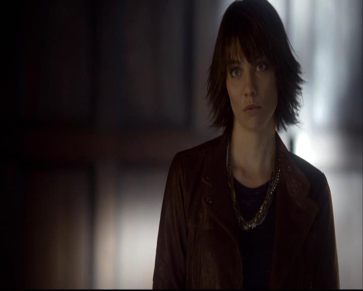 VampireDiariesWorld-dot-org_2x08Rose0914.jpg
