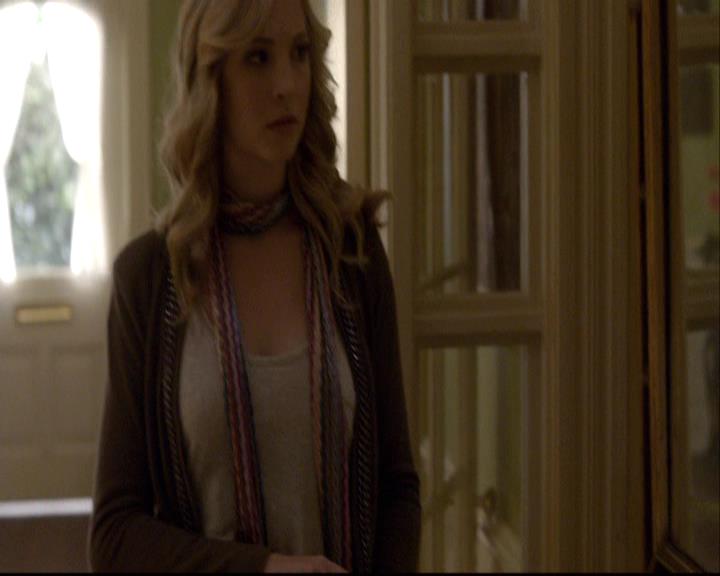 VampireDiariesWorld-dot-org_2x08Rose0966.jpg