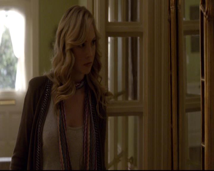VampireDiariesWorld-dot-org_2x08Rose0968.jpg