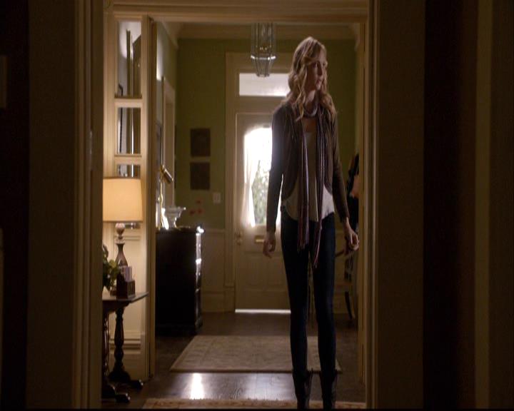 VampireDiariesWorld-dot-org_2x08Rose0971.jpg
