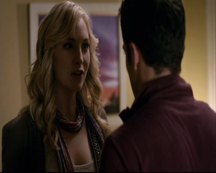 VampireDiariesWorld-dot-org_2x08Rose0986.jpg