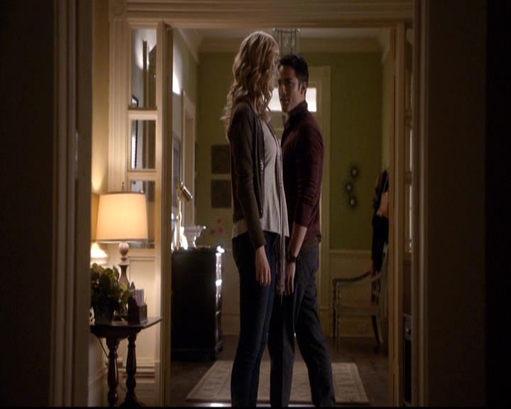 VampireDiariesWorld-dot-org_2x08Rose0992.jpg