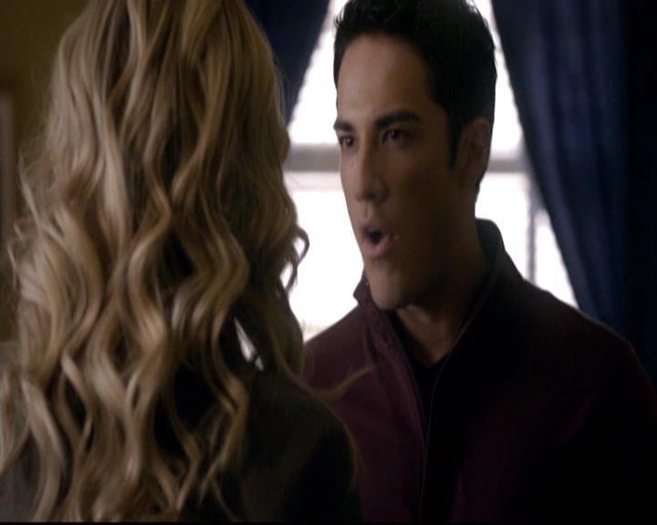 VampireDiariesWorld-dot-org_2x08Rose1004.jpg