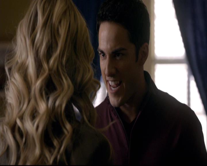 VampireDiariesWorld-dot-org_2x08Rose1015.jpg