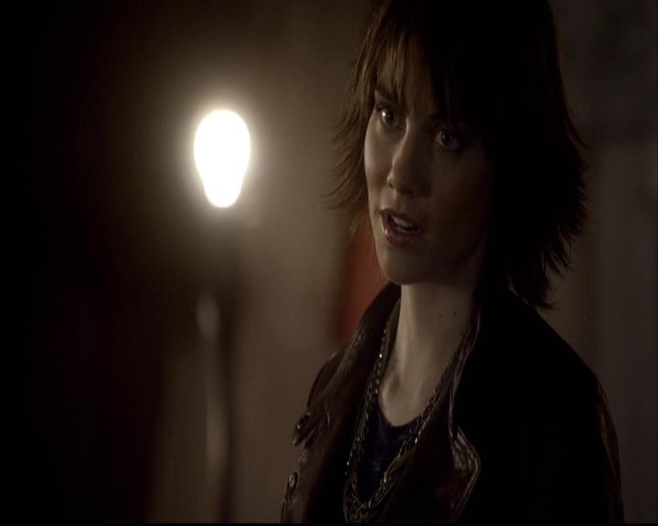 VampireDiariesWorld-dot-org_2x08Rose1076.jpg