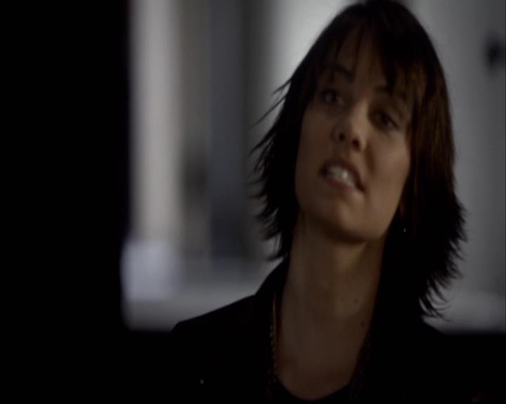 VampireDiariesWorld-dot-org_2x08Rose1087.jpg