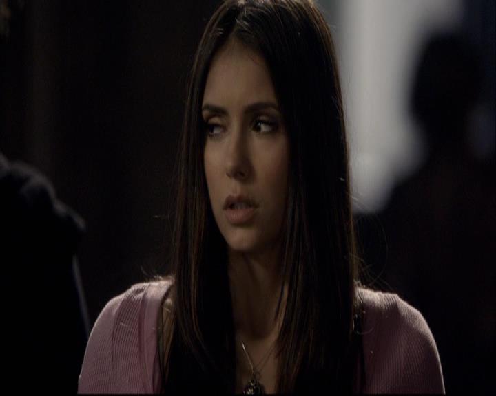 VampireDiariesWorld-dot-org_2x08Rose1092.jpg