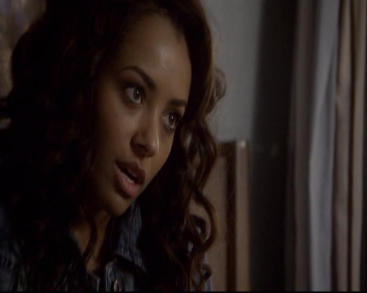 VampireDiariesWorld-dot-org_2x08Rose1107.jpg
