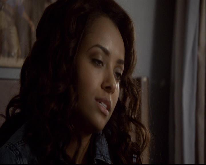 VampireDiariesWorld-dot-org_2x08Rose1108.jpg