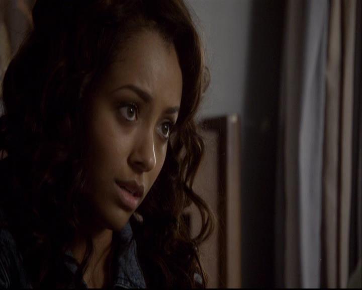 VampireDiariesWorld-dot-org_2x08Rose1112.jpg