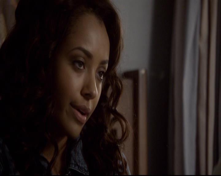 VampireDiariesWorld-dot-org_2x08Rose1115.jpg