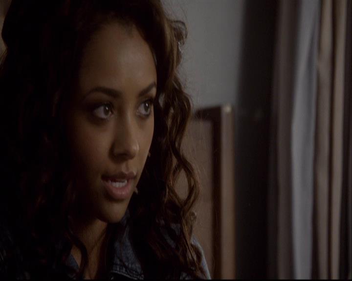 VampireDiariesWorld-dot-org_2x08Rose1116.jpg